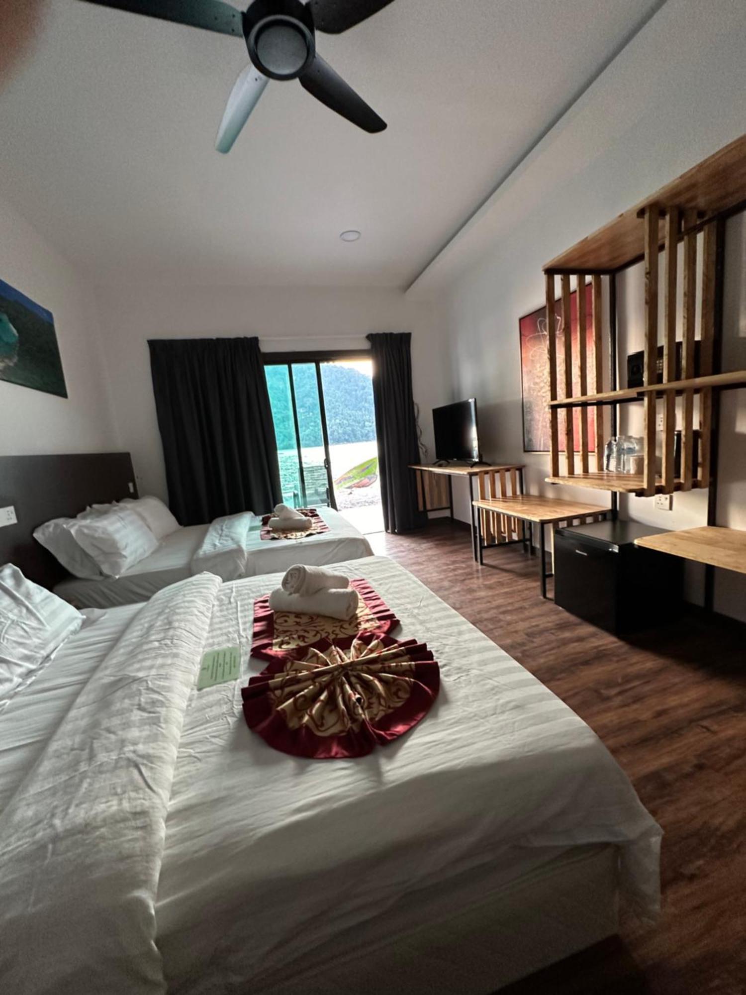 The Barat Perhentian Villa Kampong Pasir Hantu Exterior foto