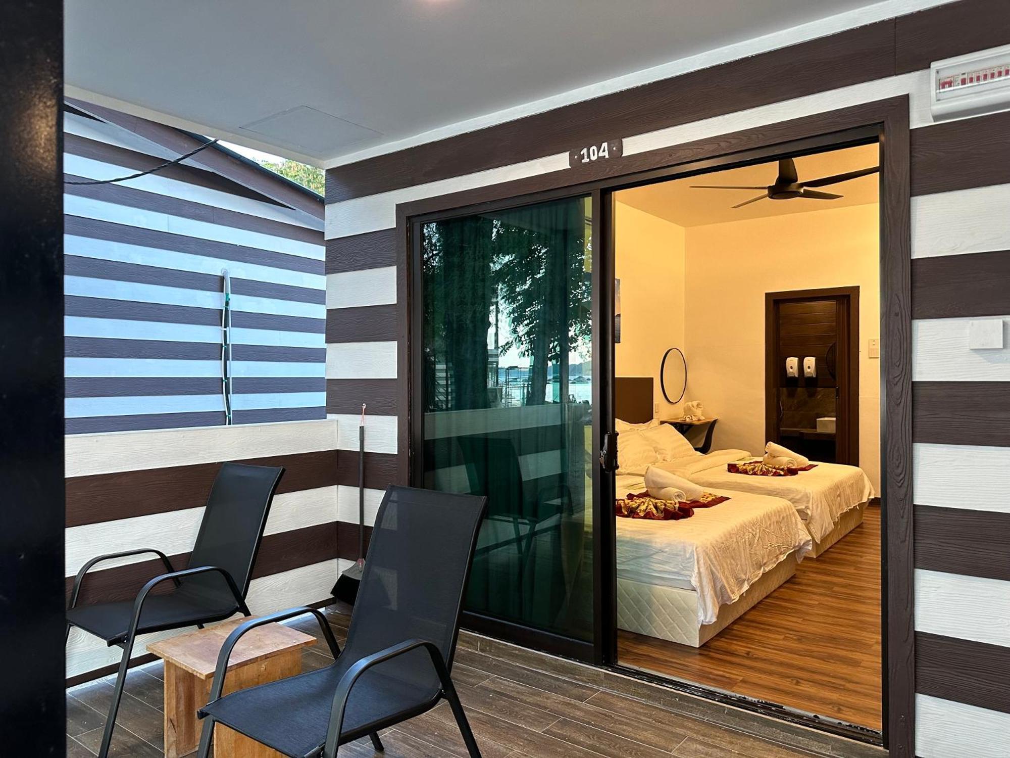 The Barat Perhentian Villa Kampong Pasir Hantu Exterior foto