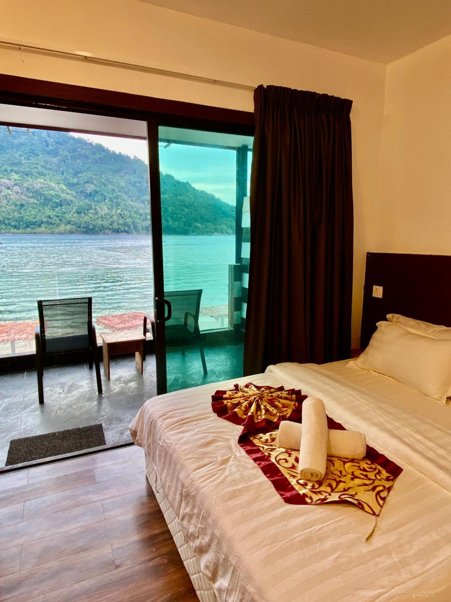 The Barat Perhentian Villa Kampong Pasir Hantu Exterior foto