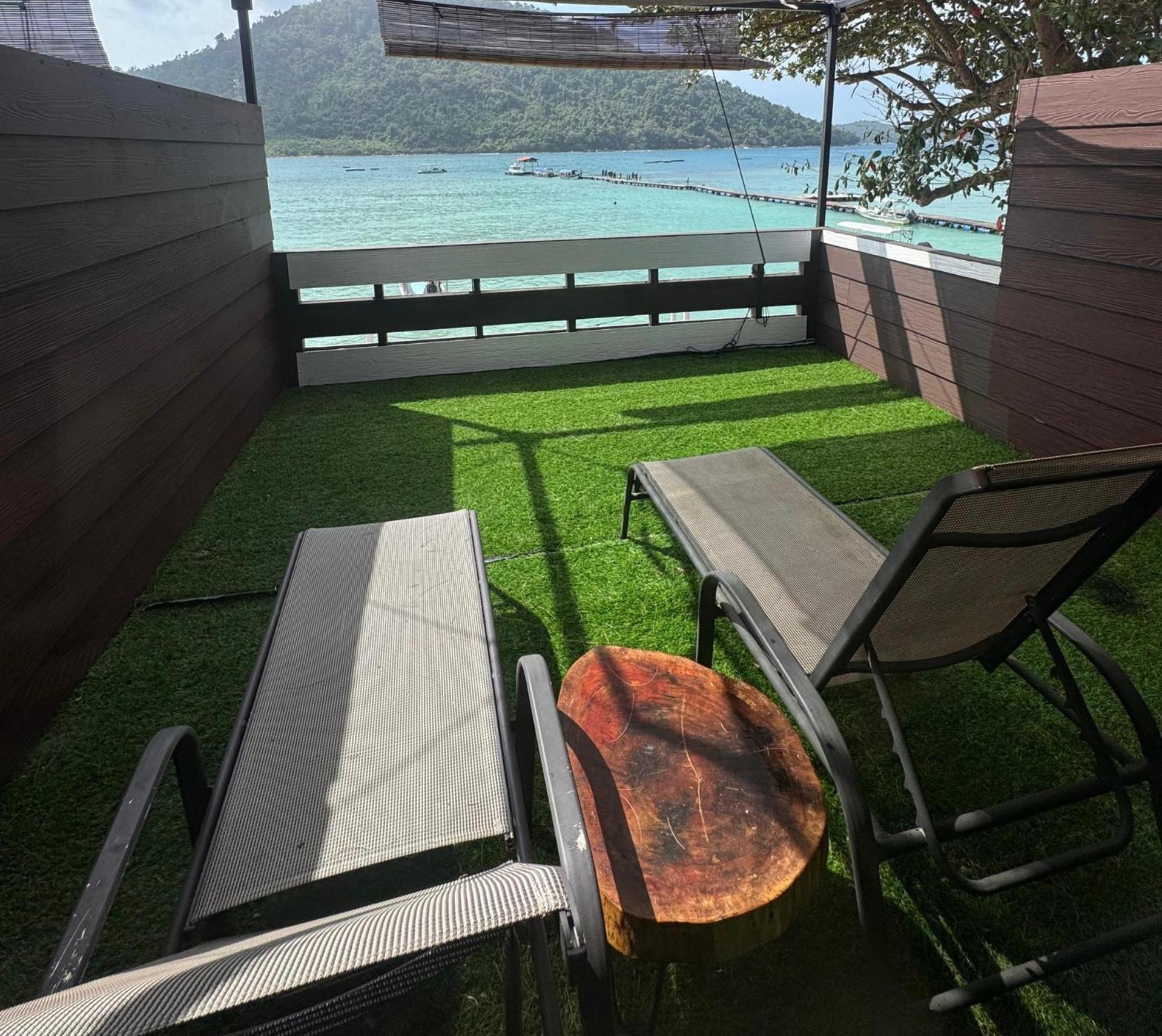 The Barat Perhentian Villa Kampong Pasir Hantu Exterior foto