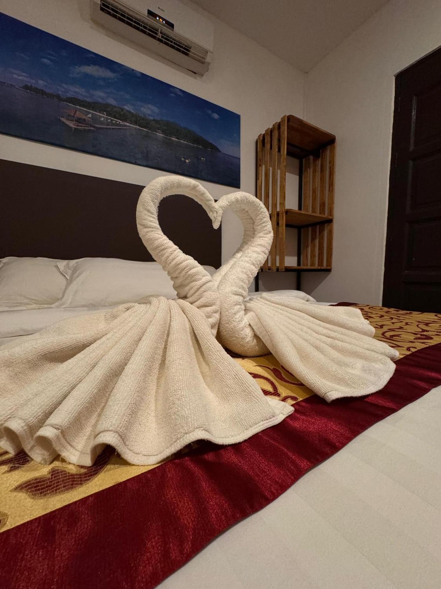 The Barat Perhentian Villa Kampong Pasir Hantu Exterior foto
