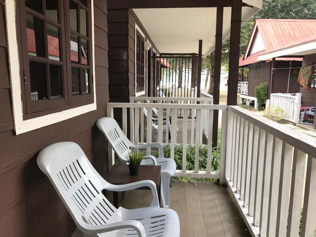 The Barat Perhentian Villa Kampong Pasir Hantu Exterior foto